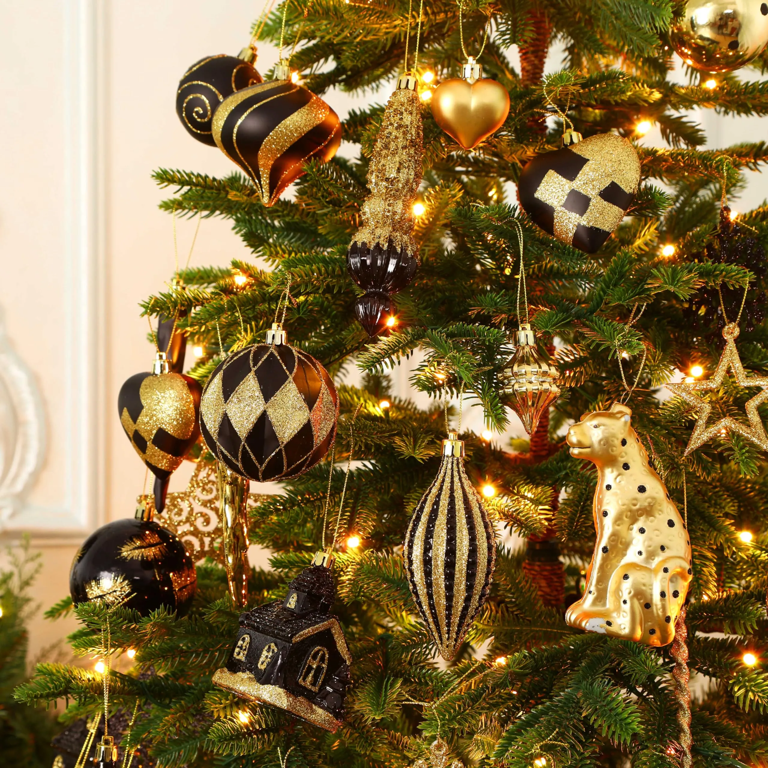 145pcs Gold and Black Christmas Balls Ornaments Set